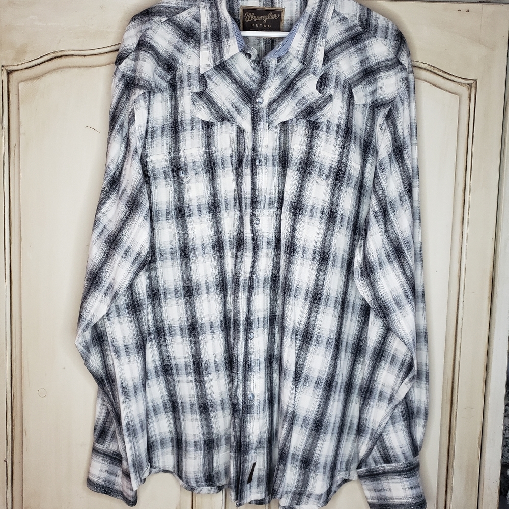 Wrangler snap down shirt